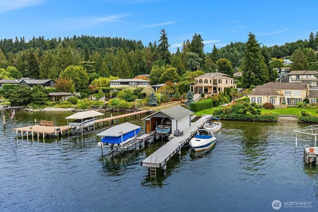 13419 Holmes Point Drive NE, Kirkland, WA 98034