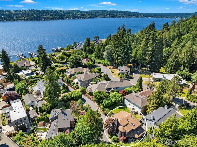 13419 Holmes Point Drive NE, Kirkland, WA 98034