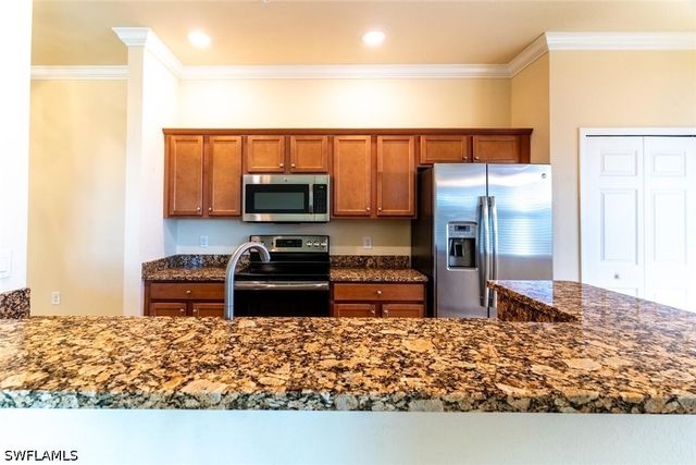 9834 Giaveno CIR 1745, Naples, FL 34113