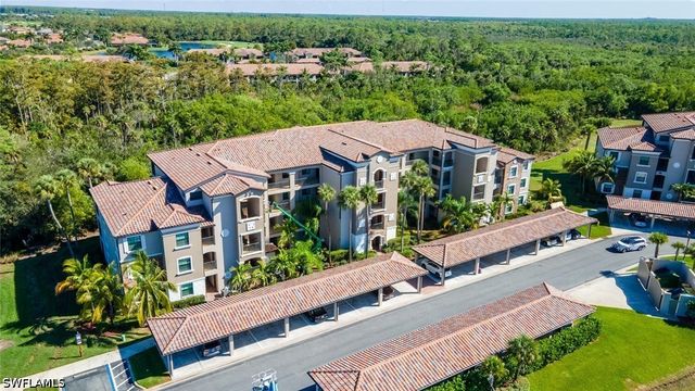 9834 Giaveno CIR 1745, Naples, FL 34113