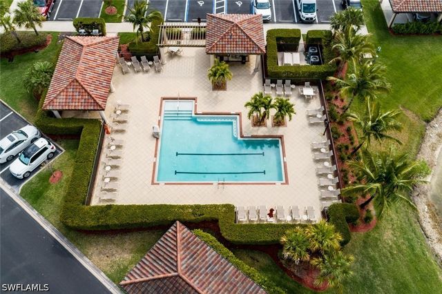 9834 Giaveno CIR 1745, Naples, FL 34113