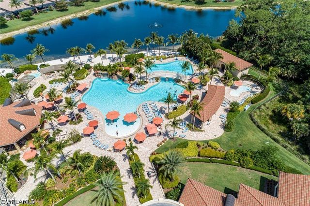 9834 Giaveno CIR 1745, Naples, FL 34113