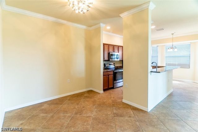 9834 Giaveno CIR 1745, Naples, FL 34113