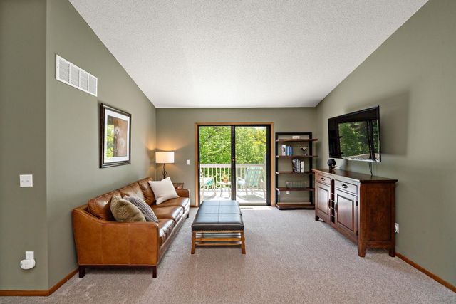 14925 45th Avenue N, Plymouth, MN 55446