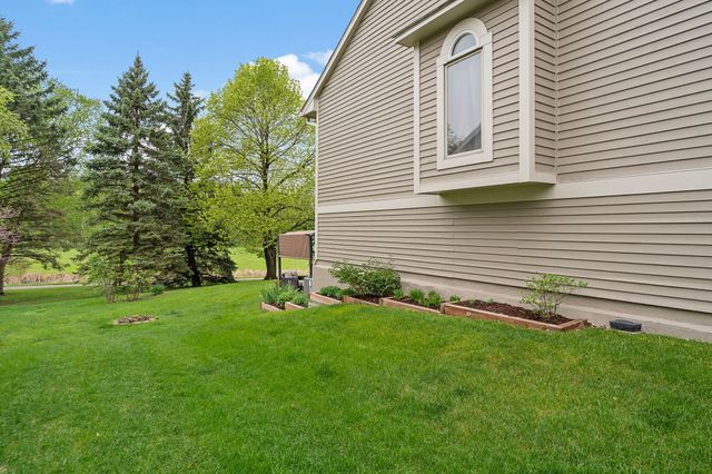14925 45th Avenue N, Plymouth, MN 55446