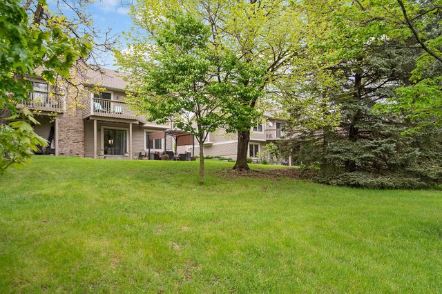 14925 45th Avenue N, Plymouth, MN 55446