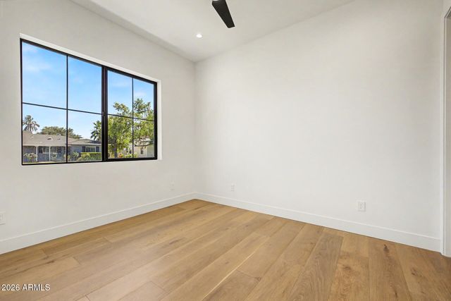 4032 E EARLL Drive, Phoenix, AZ 85018