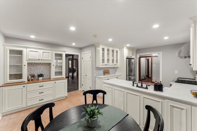 701 Fleming Drive, Mt Pleasant, TX 75455