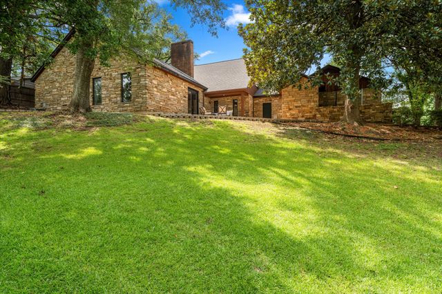 701 Fleming Drive, Mt Pleasant, TX 75455