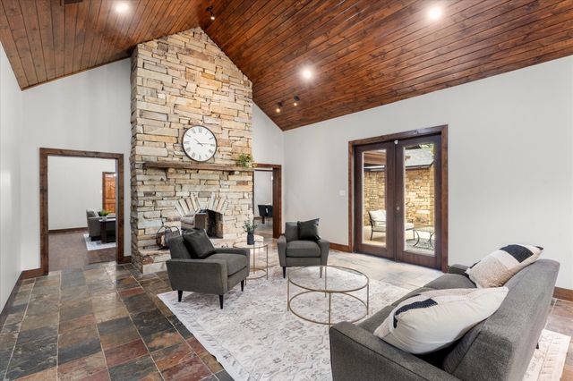 701 Fleming Drive, Mt Pleasant, TX 75455