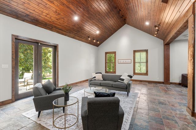 701 Fleming Drive, Mt Pleasant, TX 75455