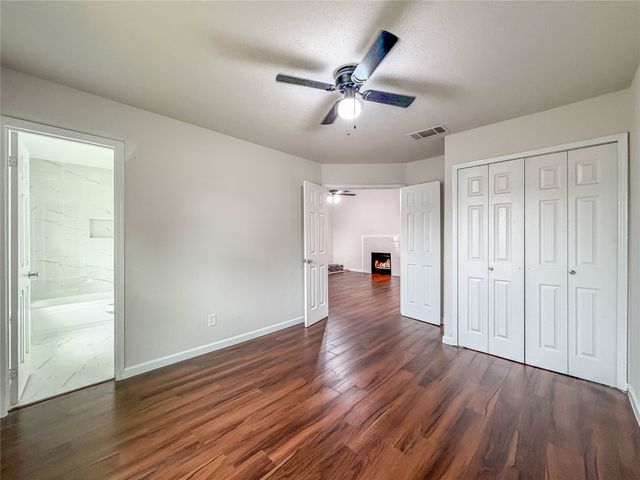 406 Dollins Street, Cedar Hill, TX 75104