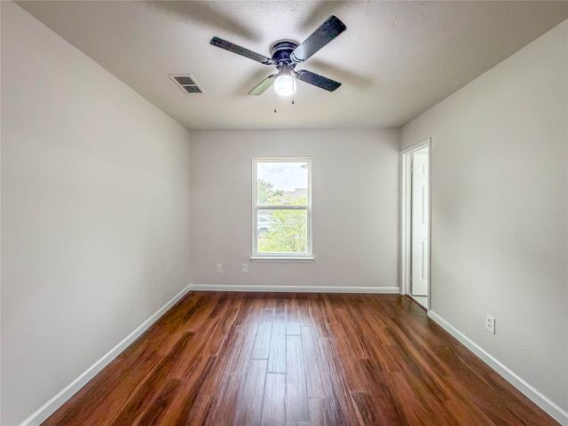 406 Dollins Street, Cedar Hill, TX 75104