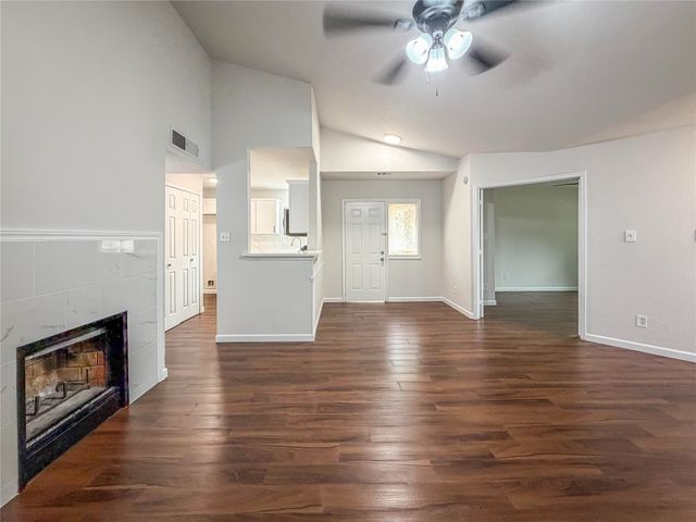 406 Dollins Street, Cedar Hill, TX 75104