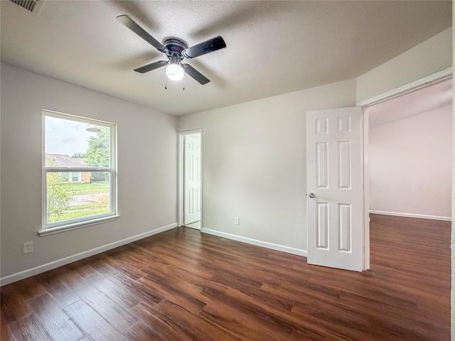 406 Dollins Street, Cedar Hill, TX 75104