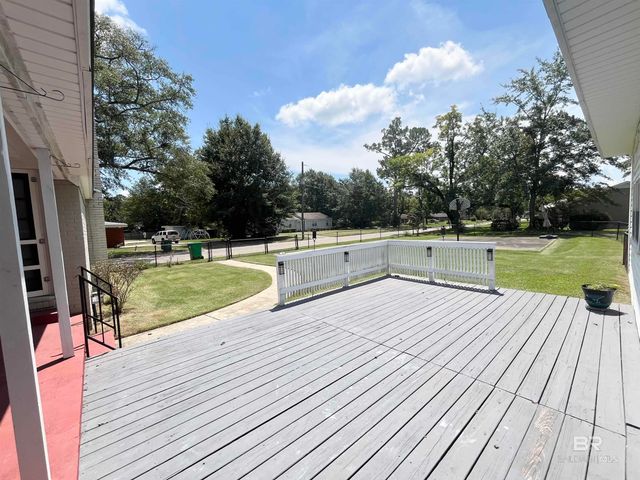 326 E Horner Street, Atmore, AL 36502