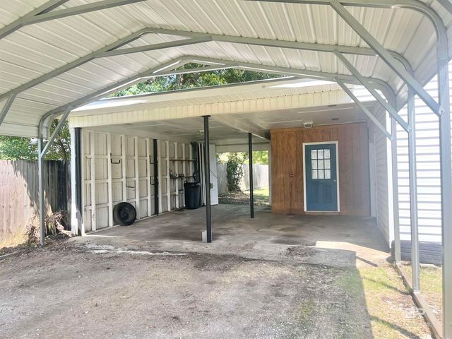 326 E Horner Street, Atmore, AL 36502