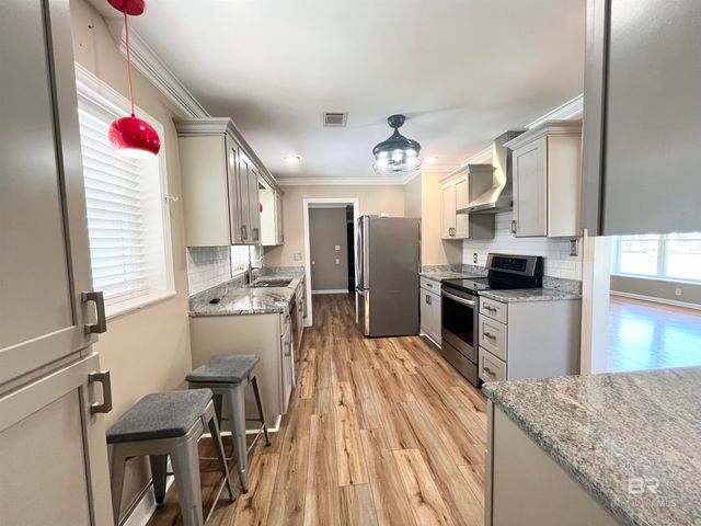 326 E Horner Street, Atmore, AL 36502