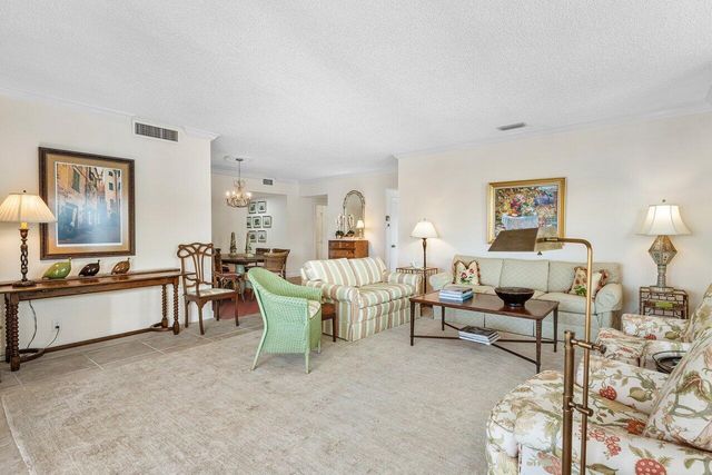 5900 Old Ocean Boulevard C6, Ocean Ridge, FL 33435