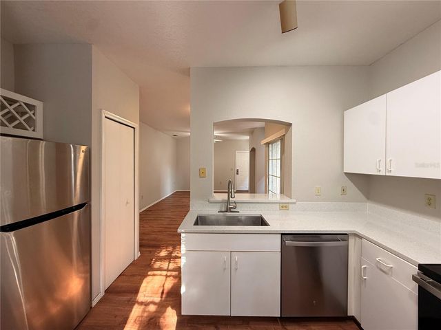 102 VISTA VERDI CIRCLE 212, Lake Mary, FL 32746