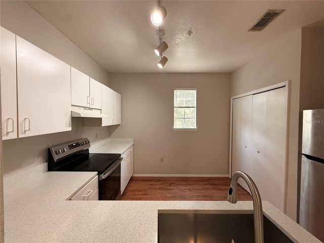 102 VISTA VERDI CIRCLE 212, Lake Mary, FL 32746