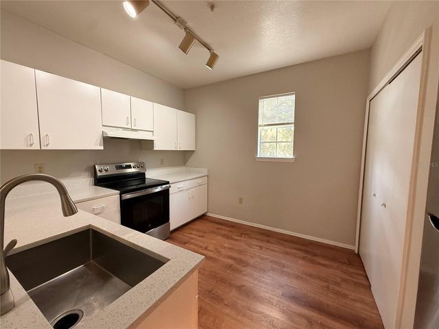 102 VISTA VERDI CIRCLE 212, Lake Mary, FL 32746