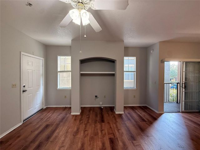 102 VISTA VERDI CIRCLE 212, Lake Mary, FL 32746
