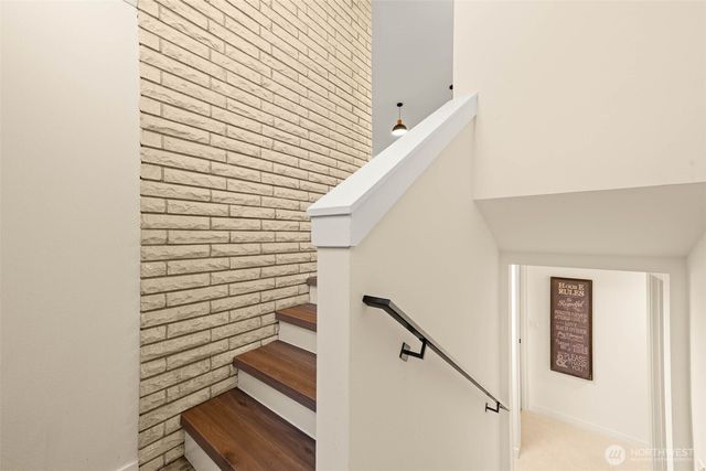 9101 30th Avenue NE, Seattle, WA 98115