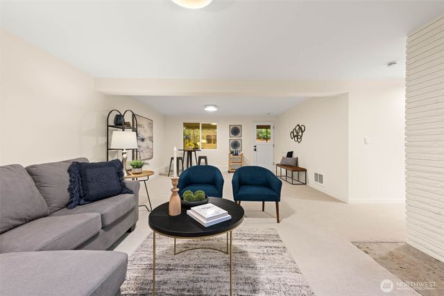 9101 30th Avenue NE, Seattle, WA 98115