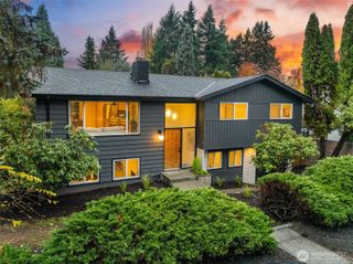 9101 30th Avenue NE, Seattle, WA 98115