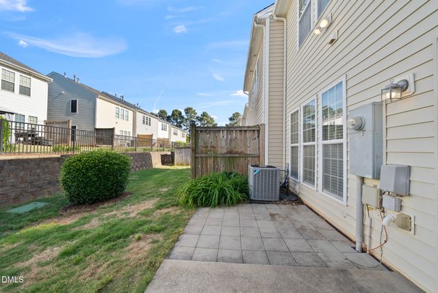 8402 Saltwood Place, Raleigh, NC 27617