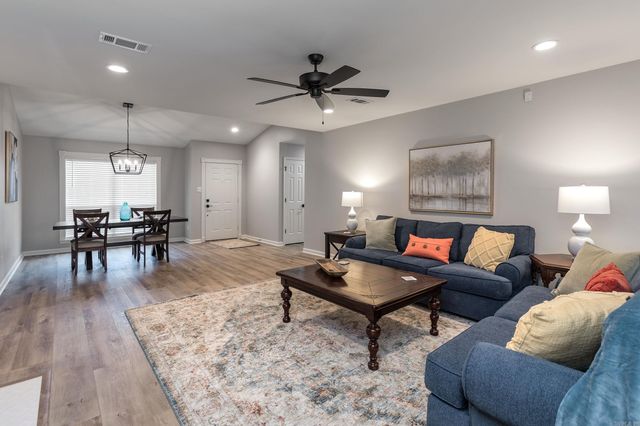 108 Jack Evans Court, Sherwood, AR 72120