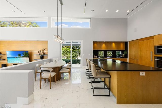 12933 Coco Plum LN, Naples, FL 34119