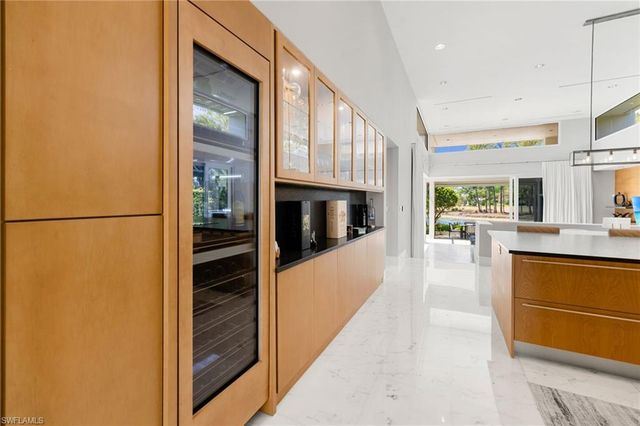 12933 Coco Plum LN, Naples, FL 34119