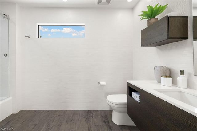 12933 Coco Plum LN, Naples, FL 34119