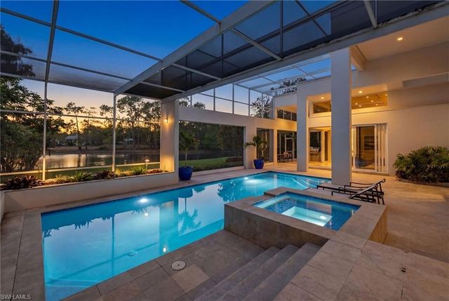 12933 Coco Plum LN, Naples, FL 34119