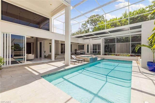 12933 Coco Plum LN, Naples, FL 34119