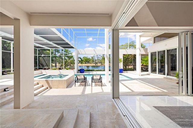 12933 Coco Plum LN, Naples, FL 34119