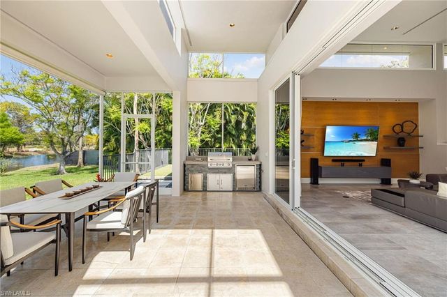 12933 Coco Plum LN, Naples, FL 34119