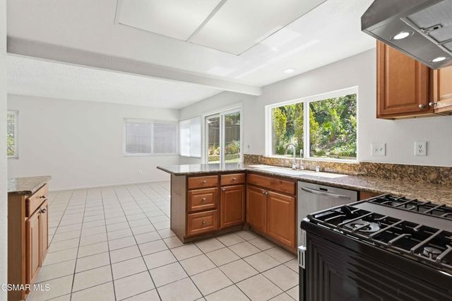 30772 Mainmast Drive, Agoura Hills, CA 91301