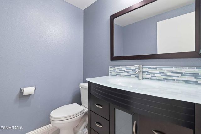 30772 Mainmast Drive, Agoura Hills, CA 91301