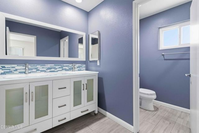 30772 Mainmast Drive, Agoura Hills, CA 91301