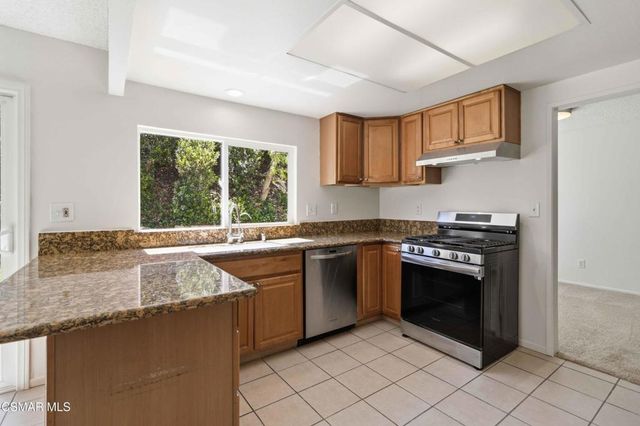 30772 Mainmast Drive, Agoura Hills, CA 91301