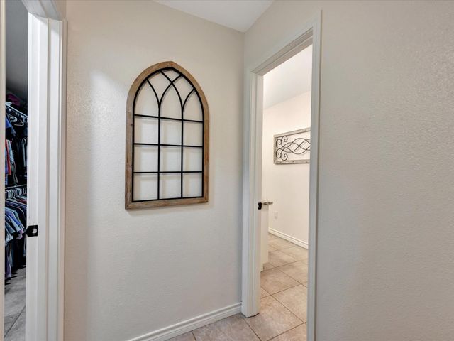 408 W Eucalyptus Street, Village Mills, TX 77663