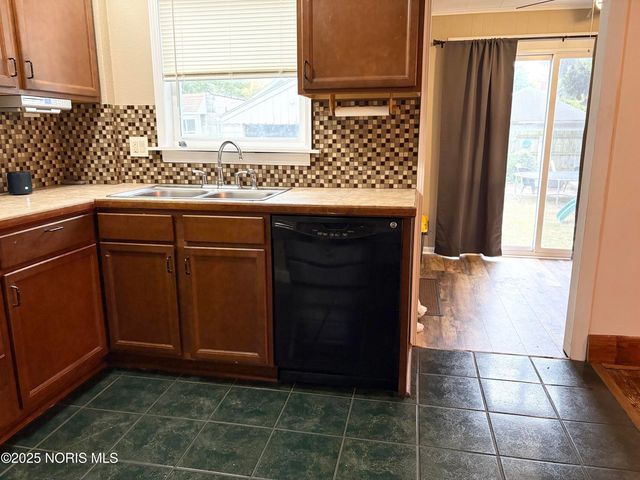 2550 York Street, Toledo, OH 43605