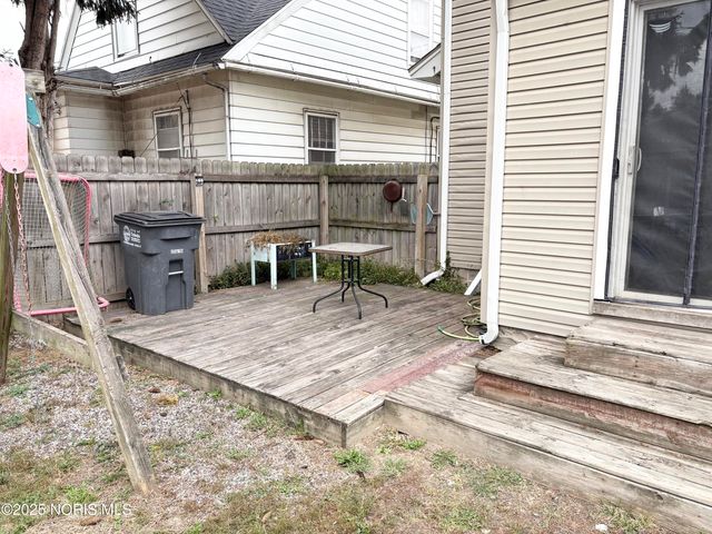 2550 York Street, Toledo, OH 43605