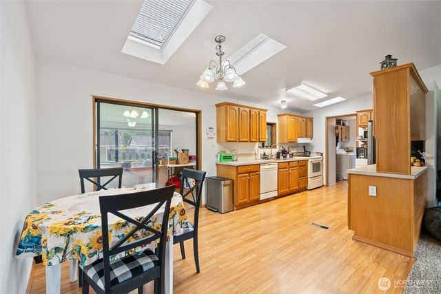 2999 Harrison Avenue, Centralia, WA 98531