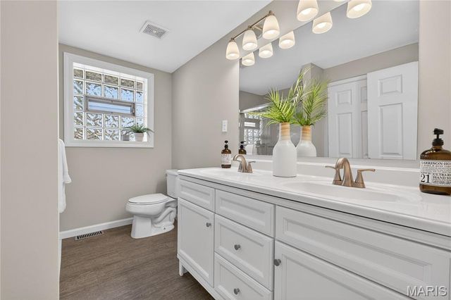 1336 Pond Road, Wildwood, MO 63038