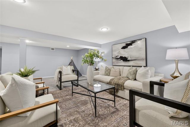 1336 Pond Road, Wildwood, MO 63038