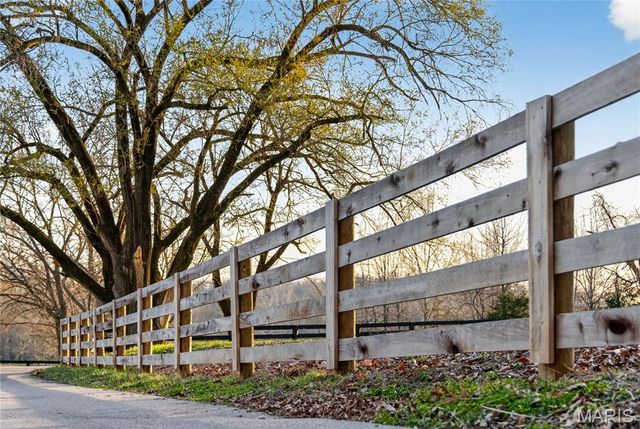 1336 Pond Road, Wildwood, MO 63038